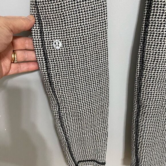 Lululemon Speed Up Tight Leggings Women Size 4 - Picture 6 of 7